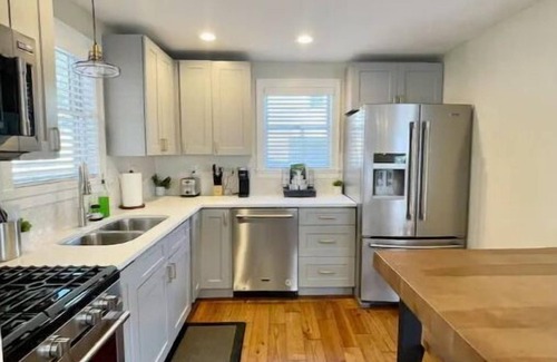 Stillwater House | "That Cute BNB" 2-Bedroom home in prime location!