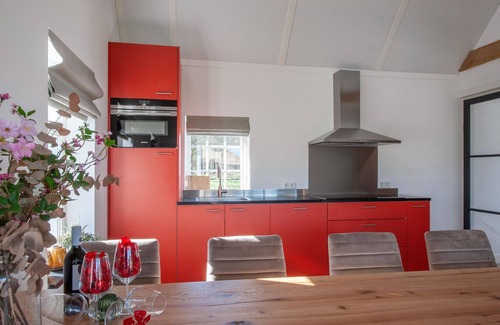 Municipality of Someren Villa | Thatched villa on a holiday park