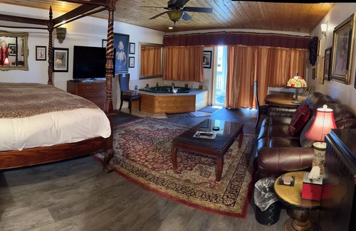 Sulphur Bed & Breakfast | The #1 couples romantic spa & resort destination in Oklahoma.