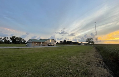 Fairfield House | The 784 LodgenHyde County Outdoorsman Retreat