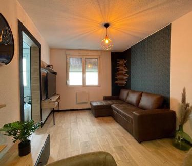 Luneville Apartment | The 8