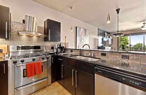 Fayetteville House | The Abshier - Near U of A - Quiet Getaway
