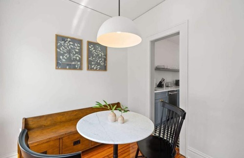 Hyde Park Apartment | The Adaline 4 | Gorgeous Hyde Park Apt, 1st Floor