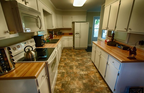 Rocky Ridge House | The Adams House (or for retreats book the whole Caboose Farm compound)