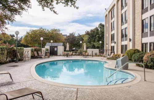 Addison Hotel | The Addison Hotel SureStay Collection by Best Western