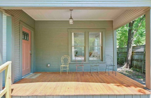 Bryan House | “The Adorable Abode”