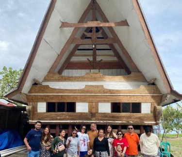 Ambarita House | the Aljulens Homestay