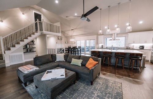 Bentonville House | The Almand House w/Hot Tub and Quick Access to Bike Trails