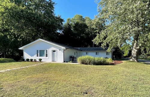 Notre Dame House | The Alumni, The only thing between you and the stadium? Tailgate parties.