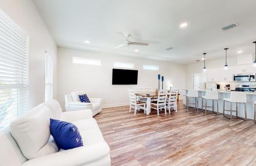 Dauphin Island House | The Anchor Holds