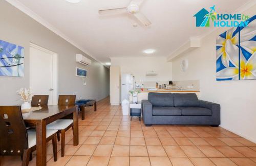 South Townsville Apartment | The Anchorage Escape Apartment - Steps away from City, Ferry and Stadium