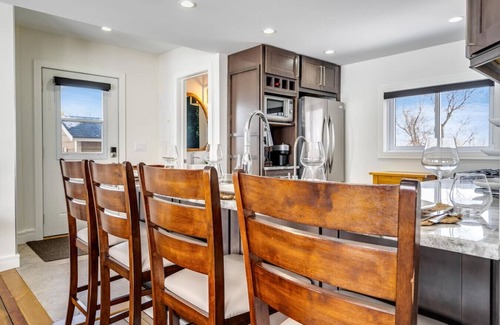 Leamington House | The Annex Beach House By Dream BNB Hospitality