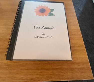 Colchester Apartment | The Annexe - 10 Howards Croft