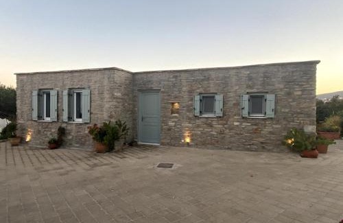 Soros House | The Antiparos Stone House