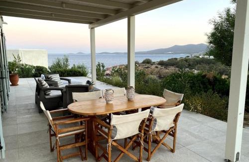 Soros House | The Antiparos Stone House