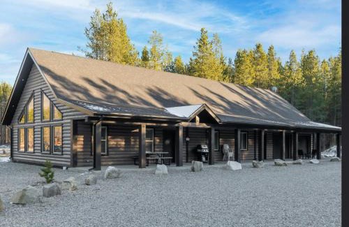 Valemount House | The Antler Ridge Cabin