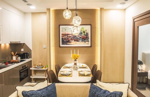 Hang Xanh Apartment | The apartment is located in the Landmark 81 commercial center