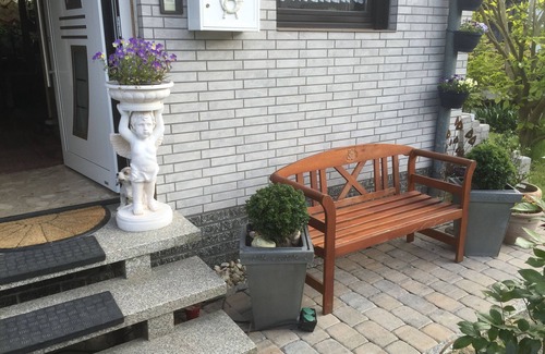 Baunatal Apartment | The apartment is located in a quiet residential area the A7 A44 + A49 to whom. Min. From