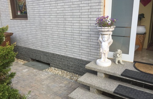 Baunatal Apartment | The apartment is located in a quiet residential area the A7 A44 + A49 to whom. Min. From