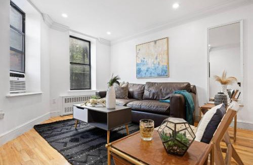 Harlem Apartment | The Apollo