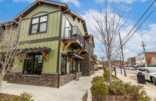 Blowing Rock House | The Appalachian