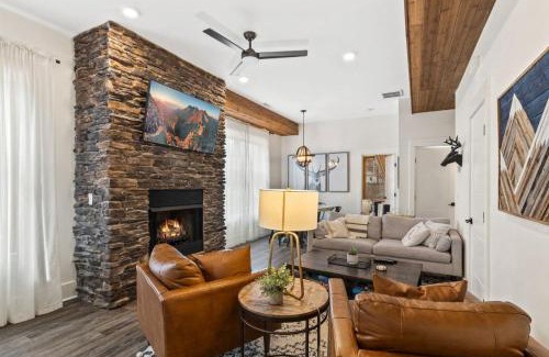 Blowing Rock House | The Appalachian