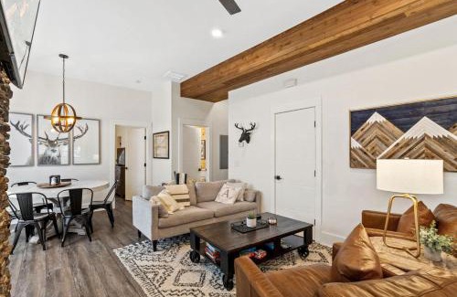 Blowing Rock House | The Appalachian