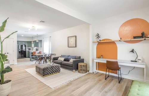 Central Oklahoma City House | The Arches | Walk to Western Ave District