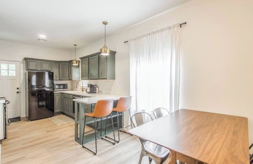 Central Oklahoma City House | The Arches | Walk to Western Ave District