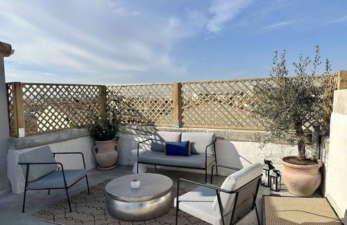 Quartier Administrations Apartment | The arena terrace