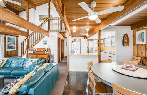 Port Elliot House | The Ark Family Beach House WIFI Netflix