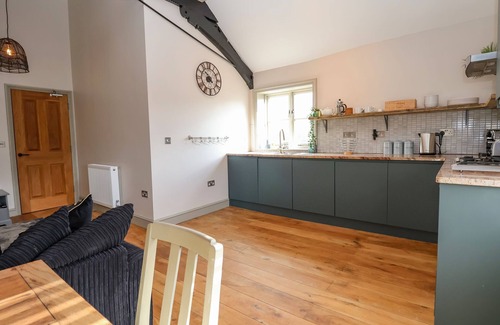 Ironbridge Cottage | THE ARMS HOUSE, pet friendly, character holiday cottage in Ironbridge