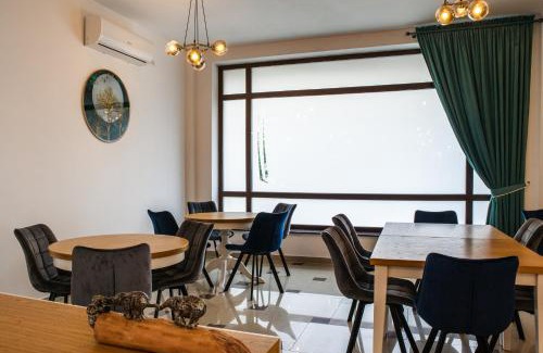 Piatra Neamt Apartment | The Art Boutique