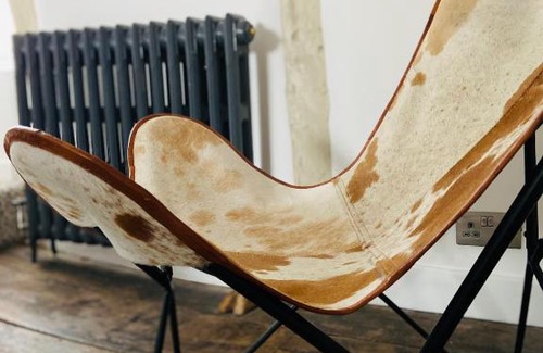 Henley-in-Arden Apartment | The Art Studio