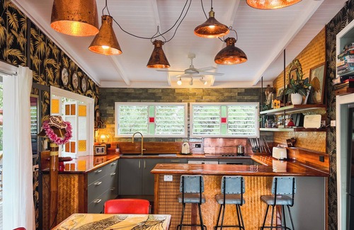 Port Douglas House | The Artists' Treehouse : Stayz Holiday Home Awards Unique category bronze winner