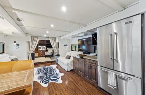 Austin Villa | The Aspen Unit