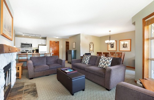 Upper Village Condo | The Aspens by Whiski Jack