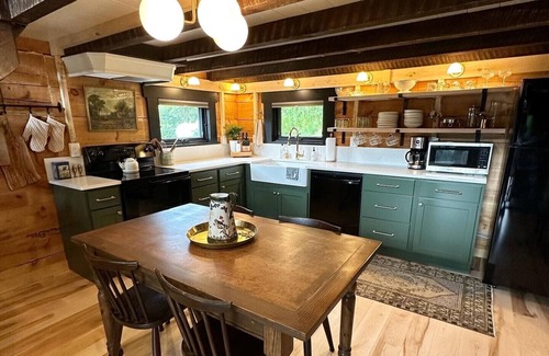 Ferryville Cabin | The Aspenshire Cabin: a nod to English Charm