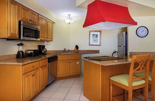 Simpson Bay Hotel | The Atrium Beach Resort and Spa, an Ascend Collection Resort