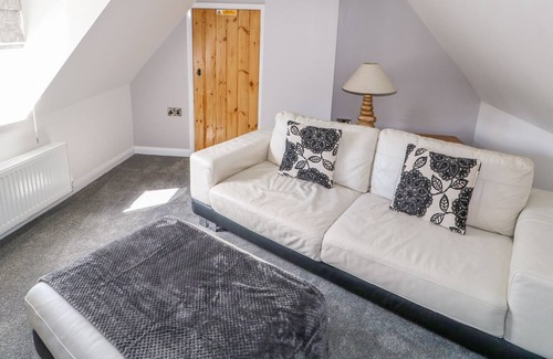 Wragby Apartment | THE ATTIC HOUSE, pet friendly in Wragby