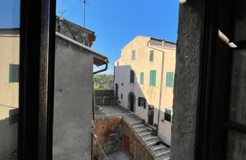 Pitigliano Apartment | The attic in the Bastion