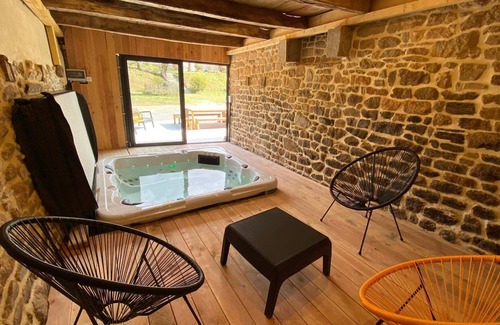 Plomb Cottage | The Auberge Saint-Vincent, SPA cottage (optional) 15 Pers