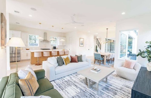 Clarksville House | The Austoria: Luxury Austin Skyline Estate