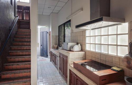 Lampang Apartment | The Author - Fong Lee CC Lampang Walking Street