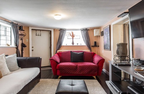 Irving Park East Apartment | The Avondale Lower Level
