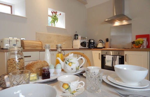 Hinton Cottage | The Aylesbury Cottage - Part of the Hinton Grange Collection