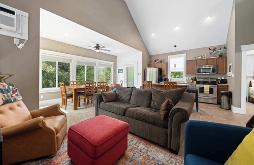 Cherry Valley House | The Azure - 97 Butternut