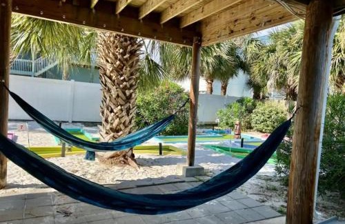 Toilla Segunda House | The Back Nine