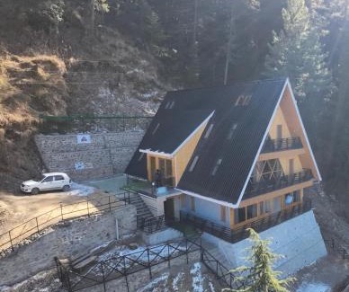 Theog Cabin | The Bagh Kufri
