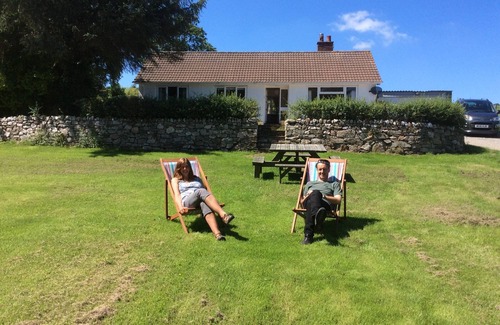 St Wenn House | The Bailiff's House - Perfect for multiple dogs and their family.